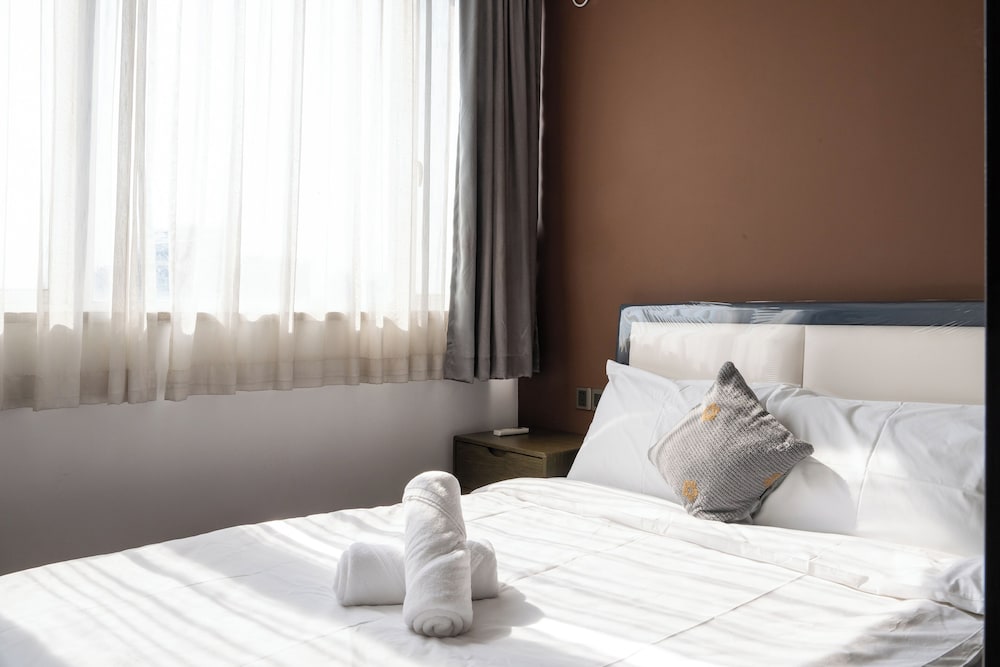 Yue Tai Apartment City Center by Soben