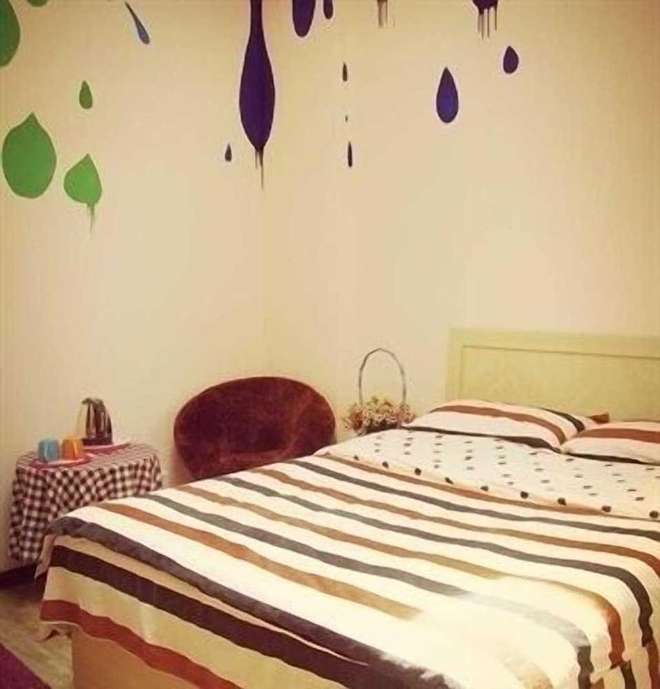 Qingdao Yuezhu Topic Hostel