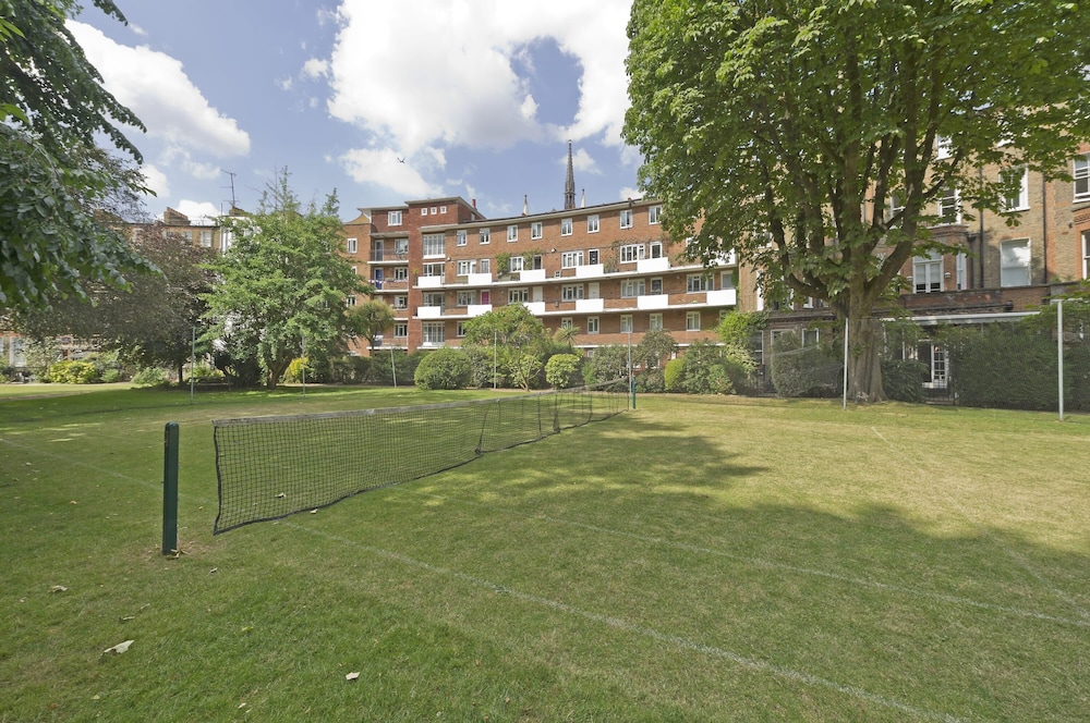 Elegant 2 bed Flat Earls Court