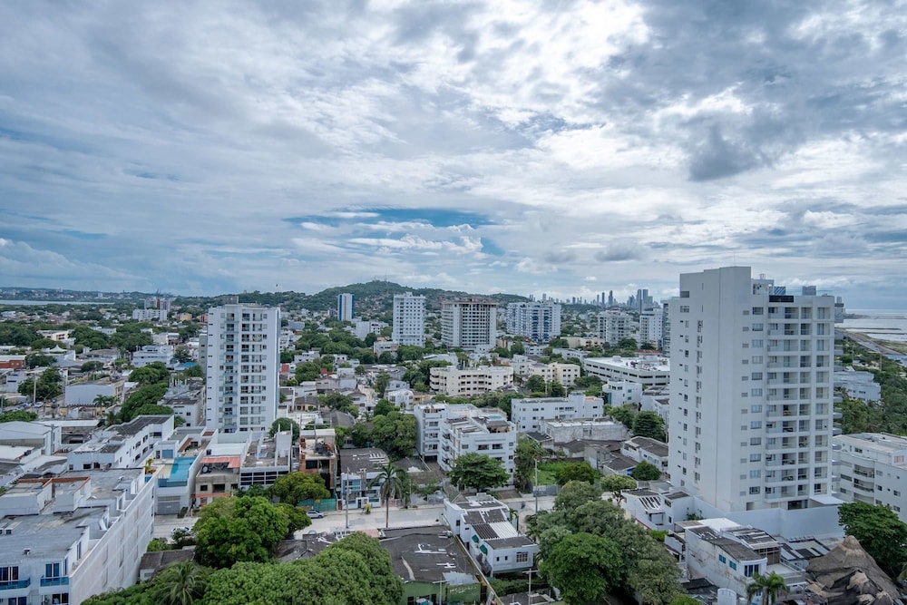 w Majestic Loft w Ocean View in Crespo