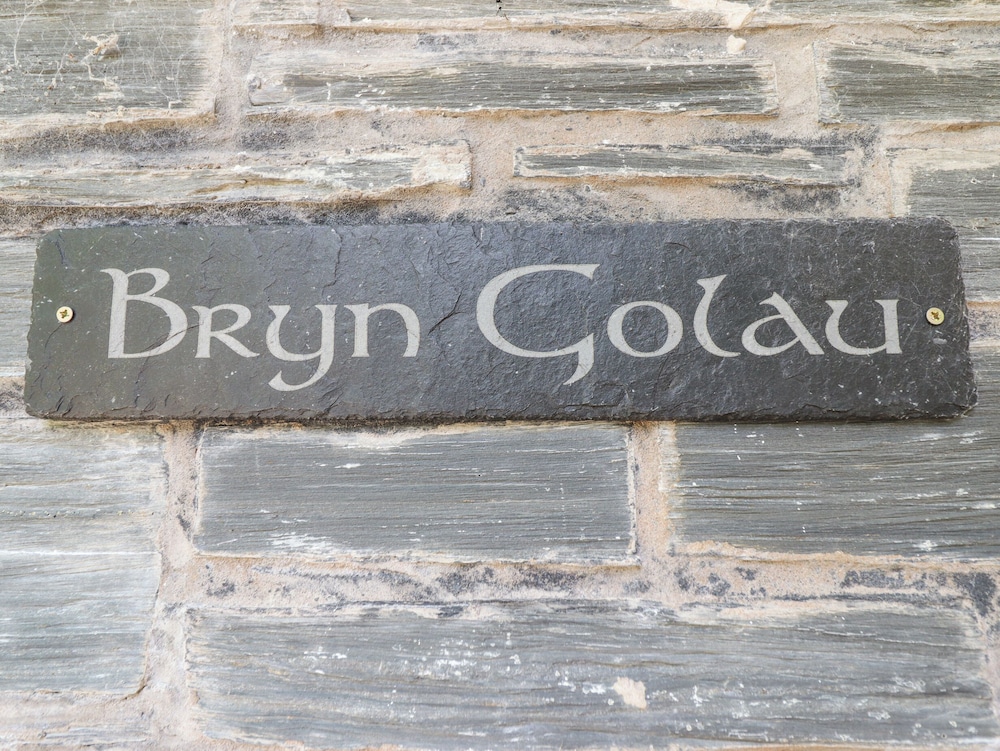Bryn Golau