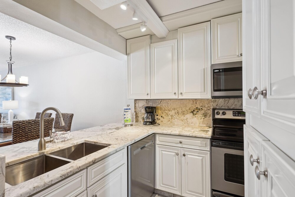 Land's End 5-202 Gulf-bay Front - Premier