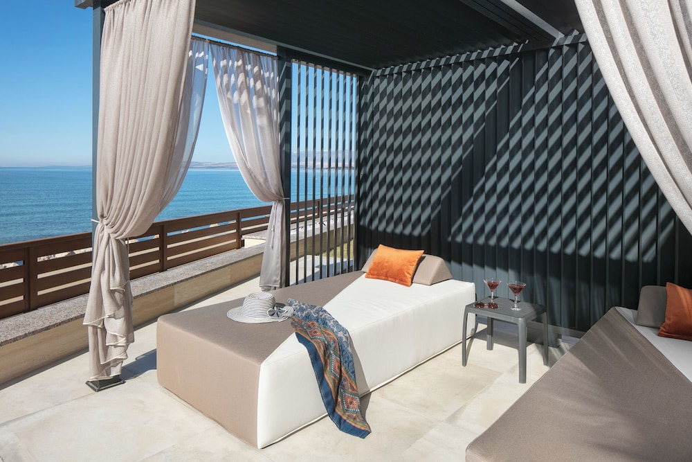 Malibu Imperial Resort
