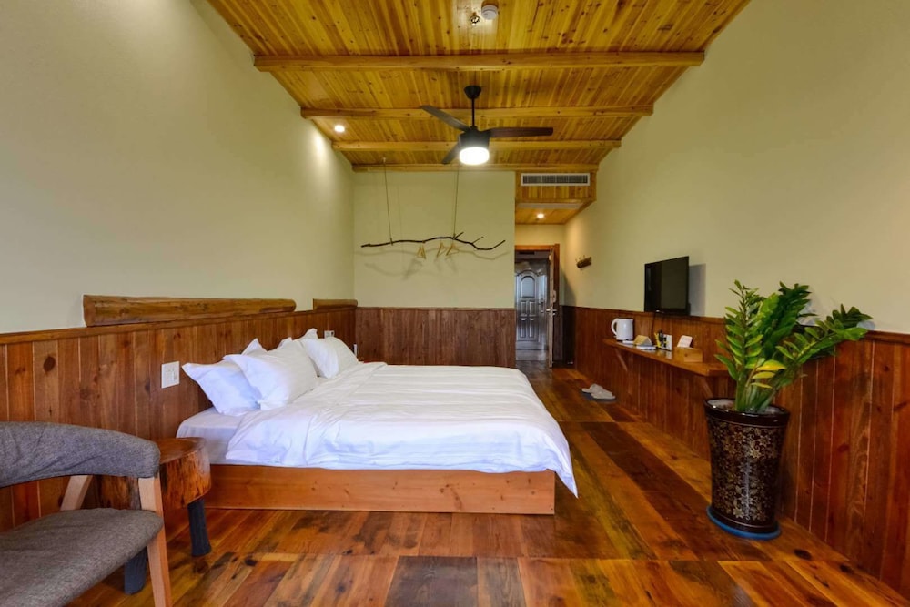 Moganshan Wild House