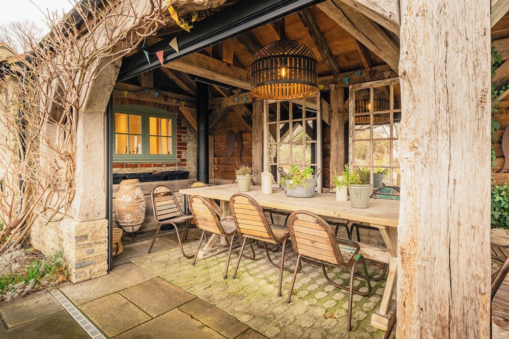 Stunning 6 BB Cottage & Annexe