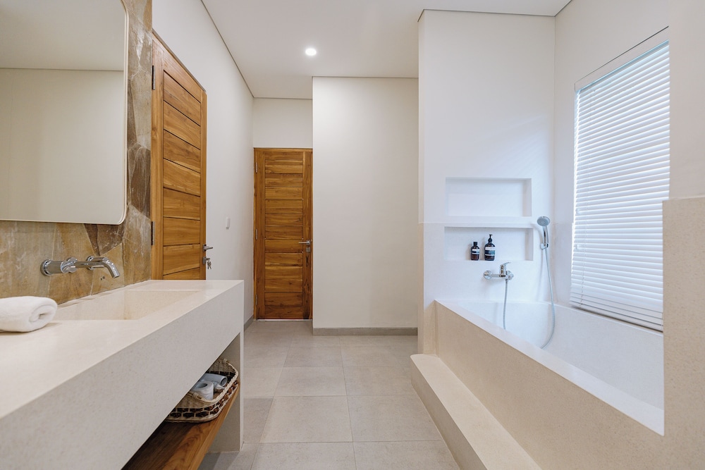 Mata Biru Villa by Betterplace
