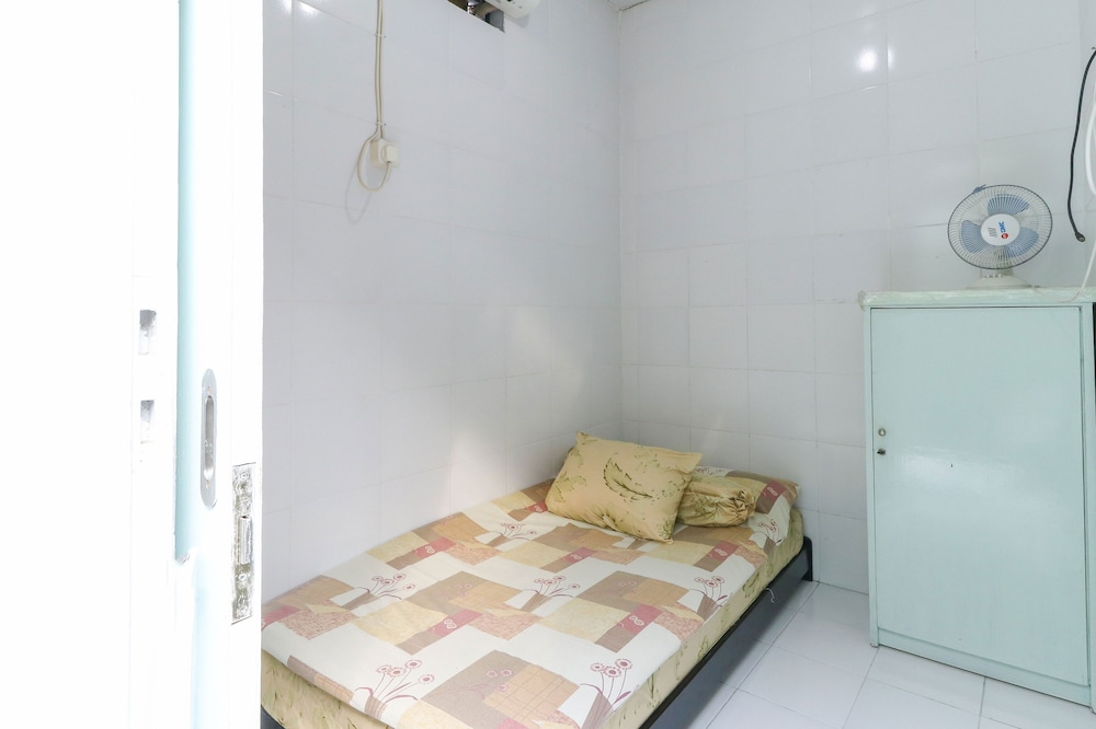 Emy's Guesthouse view 5