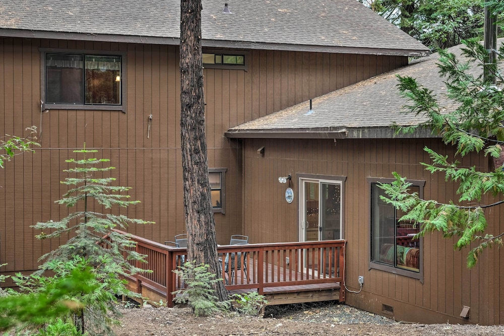 Cozy Camp Connell Cabin: Large Game Room & Decks! view 5