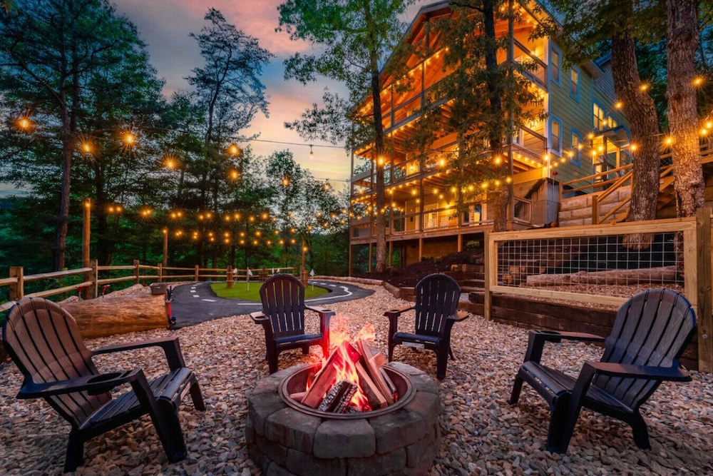 Summit Luxe Resort