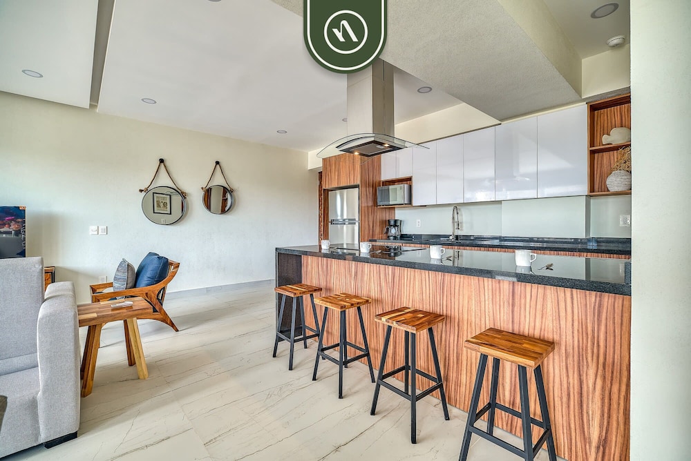 New 2 BR Condo One Street From Beach - Pool - Gym