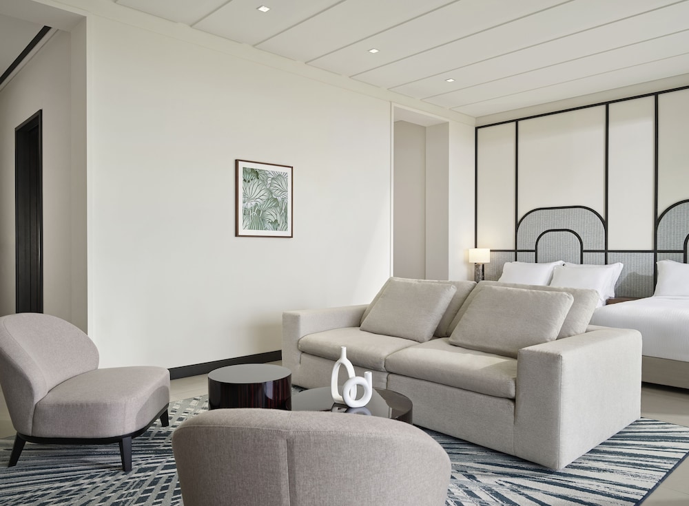 Grand Josun Jeju 18