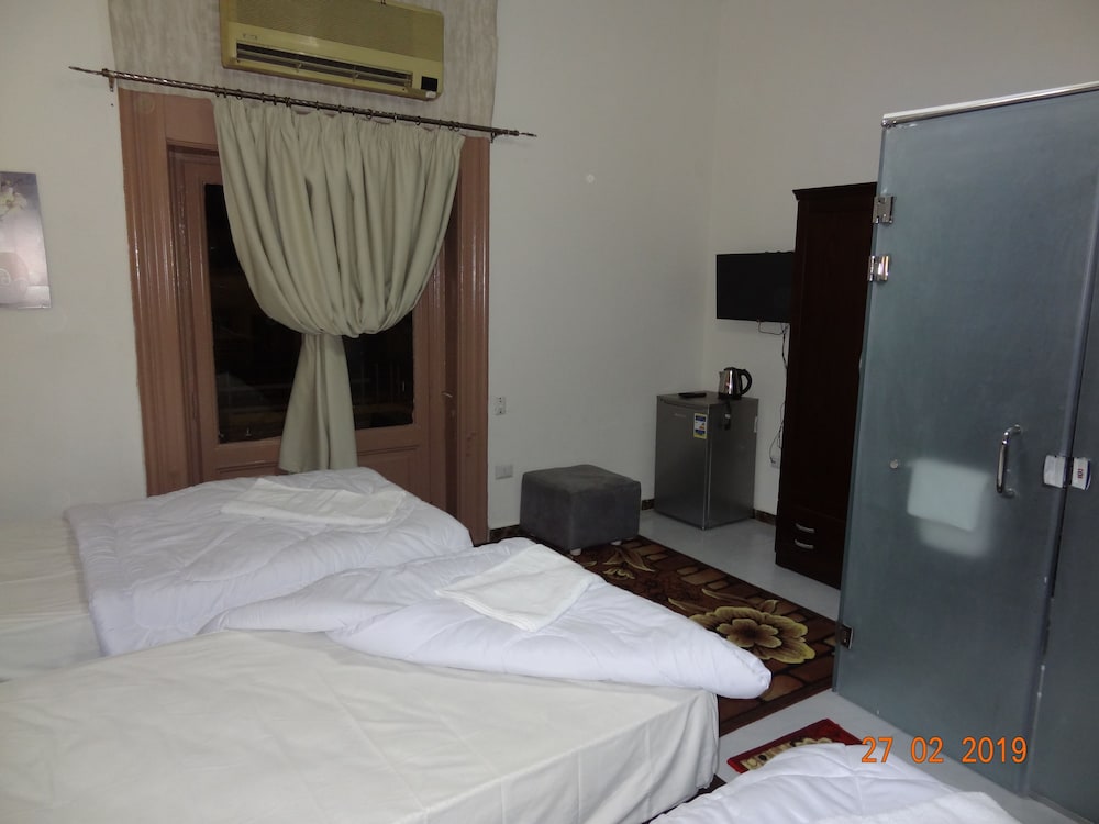 Gardenia Hotel - Hostel
