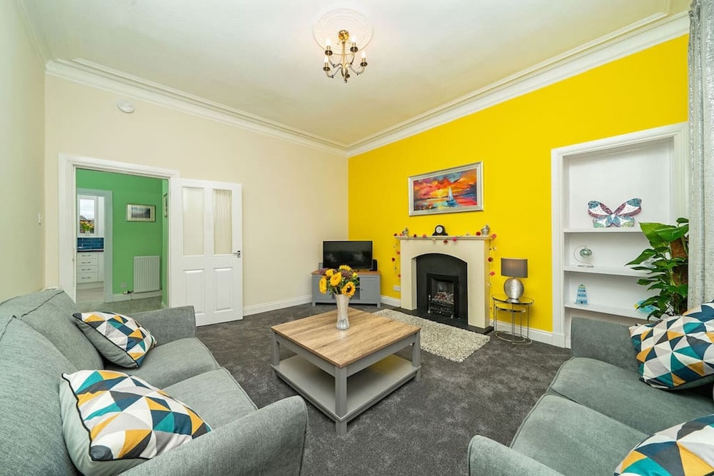 Hotel Ferry Nice - Your Home From Home - Image 1