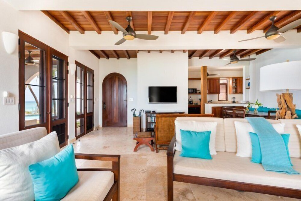 Villa Black Pearl