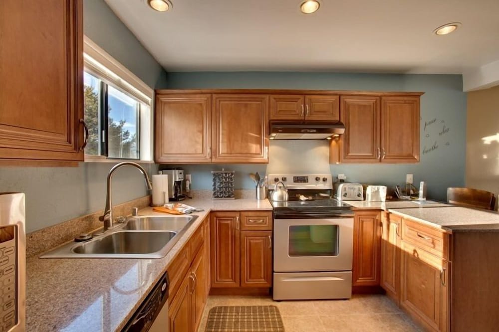 Lake Tahoe Vacations - 555 Tahoe Keys 6 - Property Image 6