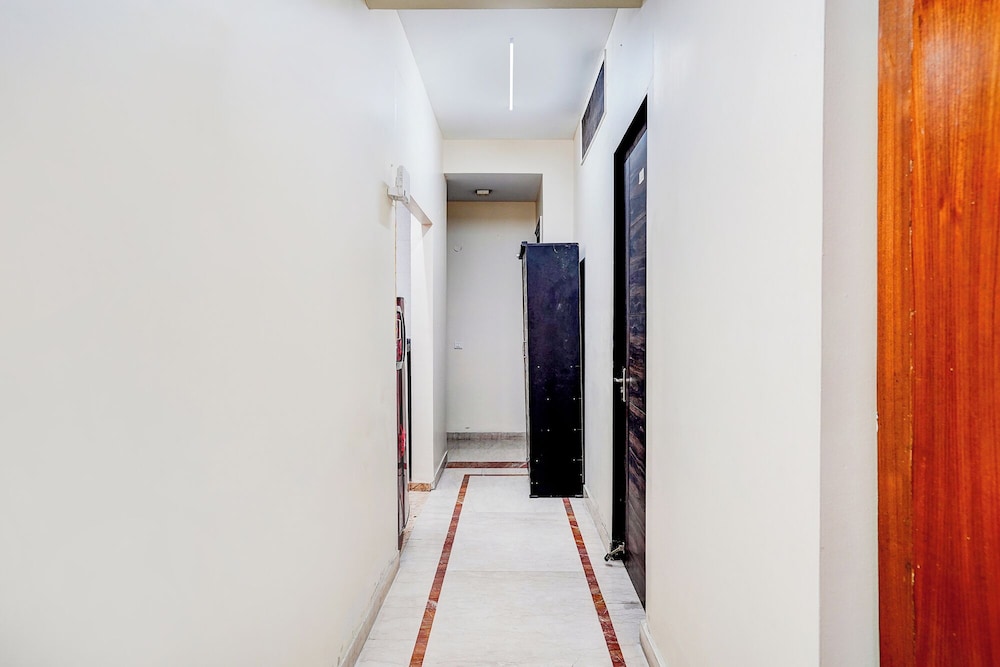 Fabhotel Sarala Residency