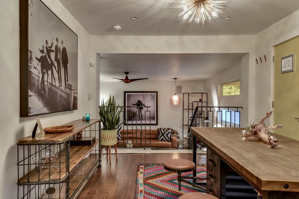 The Eastside Lodge Austin - Image 5
