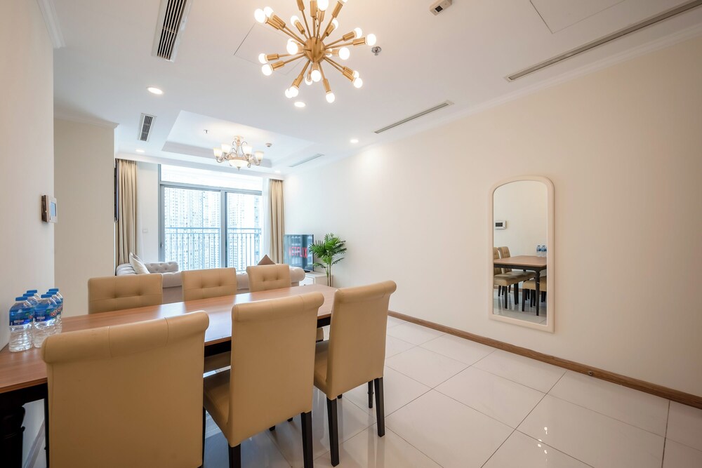 PD Pristine Apartment Landmark Plus