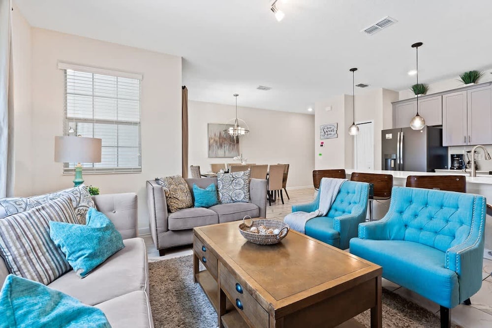 Amazing Resort Near Disney 4BR Townhome