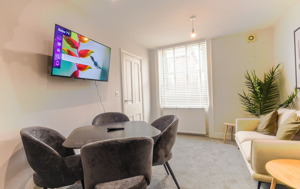 Boughton House Apartments by Guestz