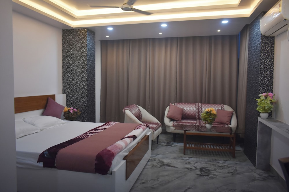 Hotel Neelkanth