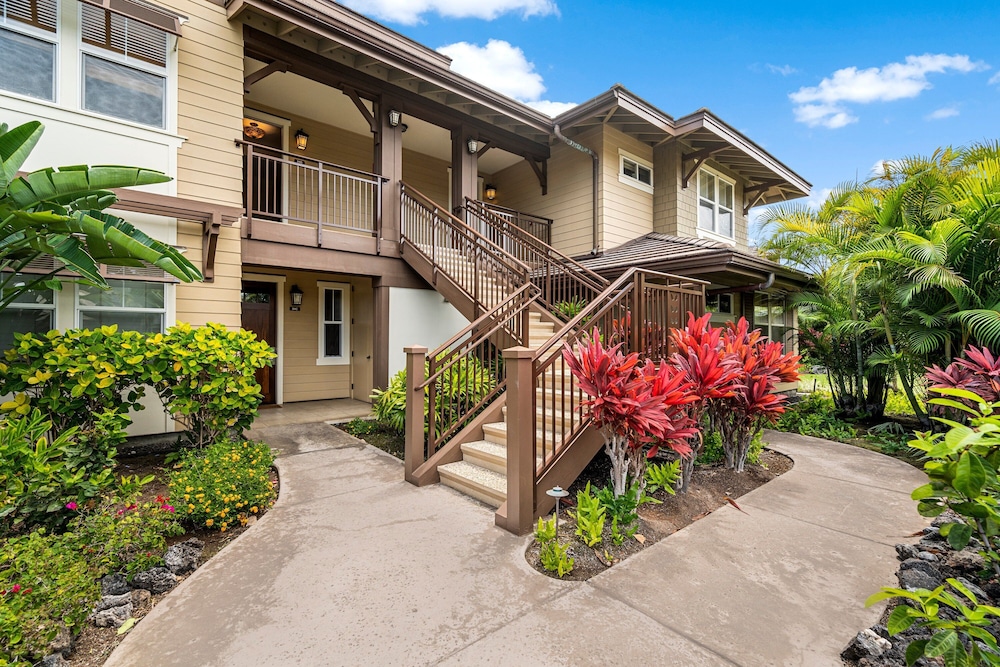 3 Bedroom Condo with Lanai, Grill, and Access to Recreational Facilities