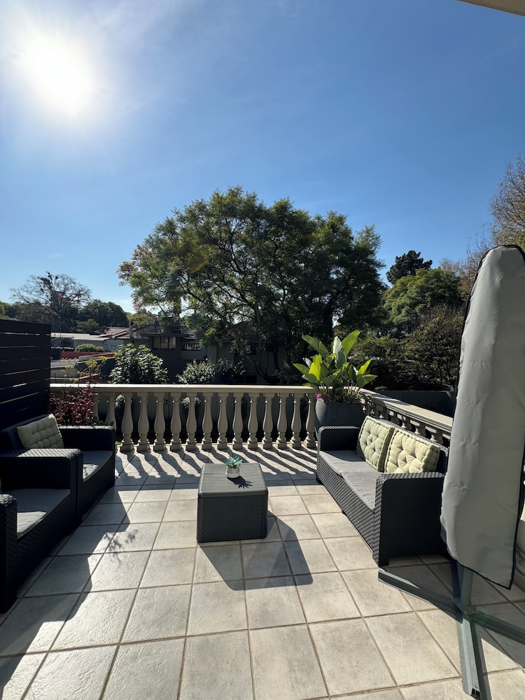 1945 On Kloof Guesthouse