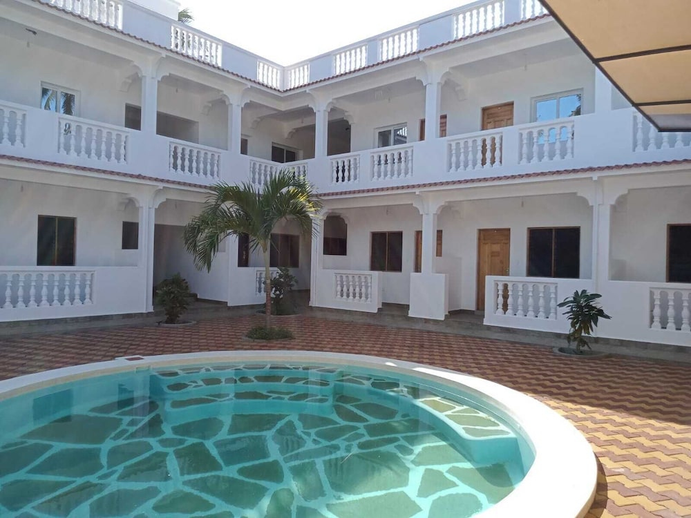 Kings Holiday resort watamu