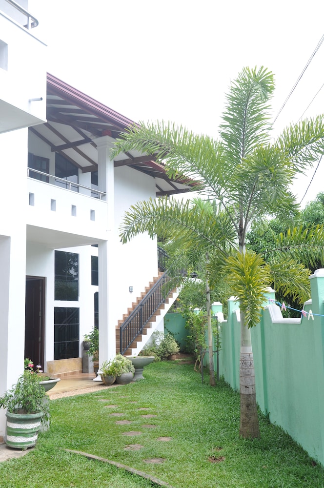 Shakuna Villa