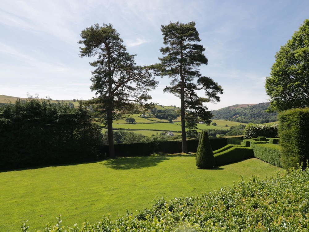 Aber Clwyd Manor view 5
