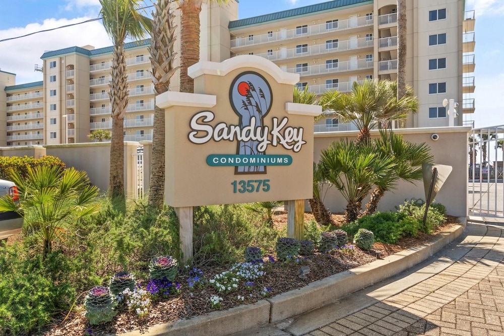 Sandy Key 825