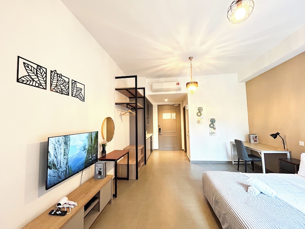 Mossaz by Manhattan Group