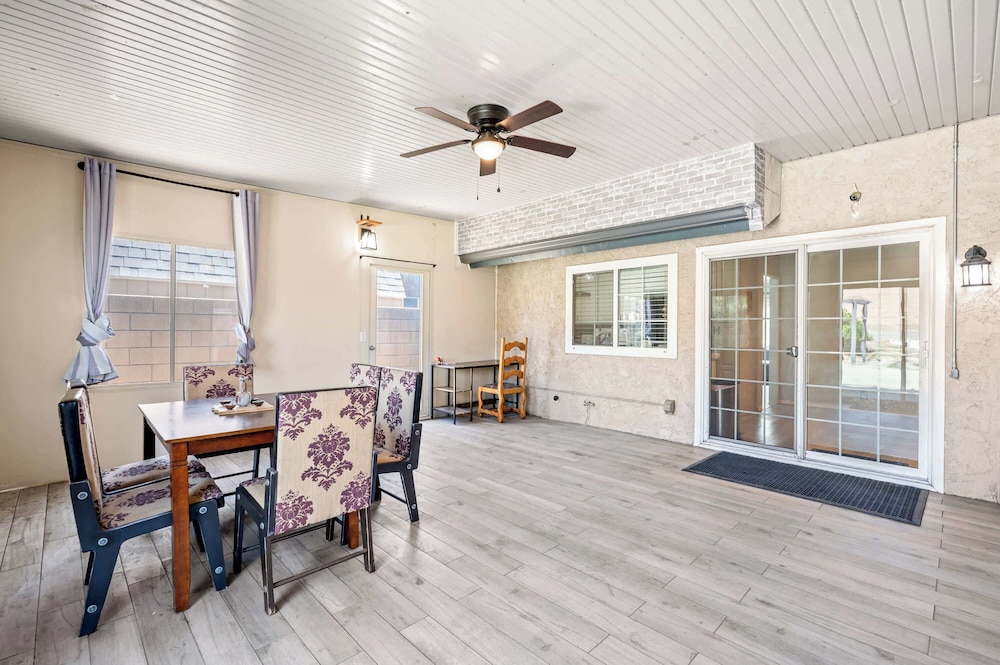 Perfect Family Getaway w Garden Near ONT Airport