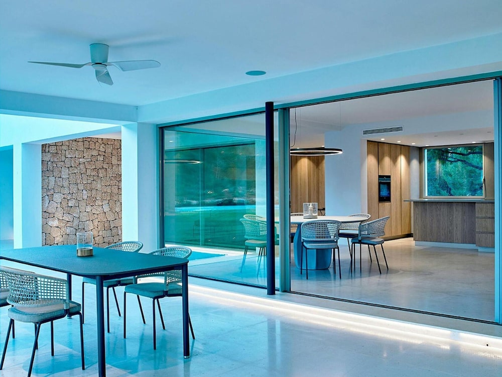 Holiday Home With Stylish Interiors