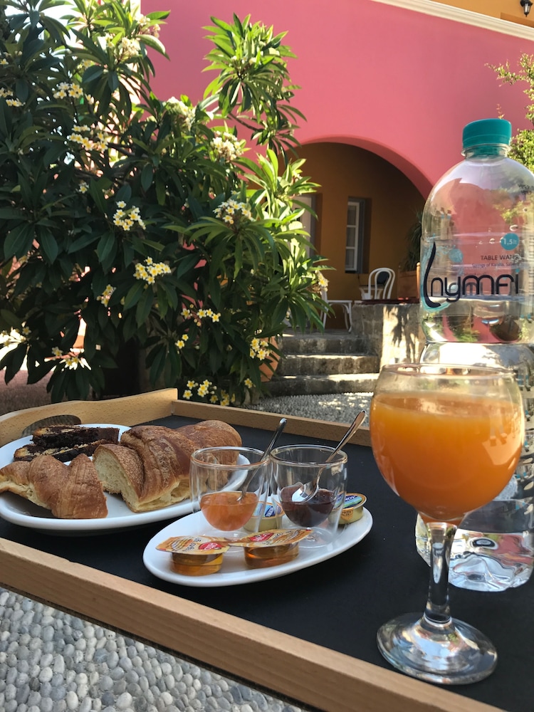 Saint Artemios Hotel and Oriental Suites