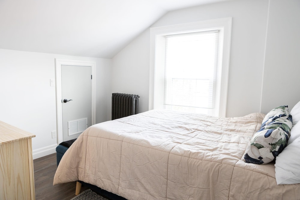 Modern Apt Neardowntown Ideal for Long Stays - U3