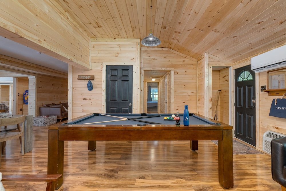 The Rustic Cottage by Avantstay Hot Tub Fire Pit Pool Table 5mins to Town
