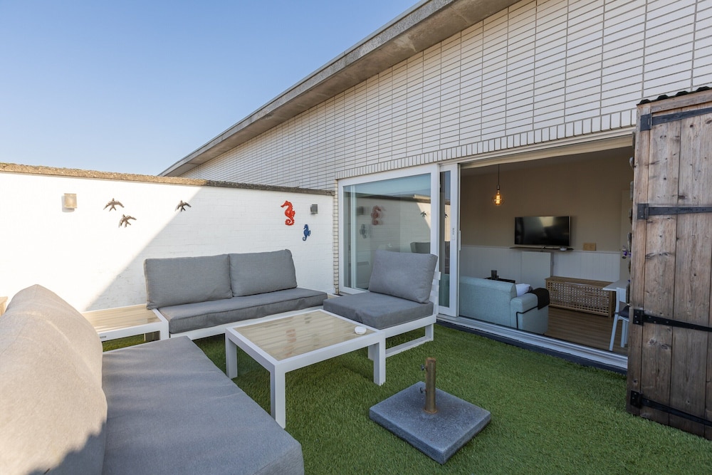 Penthouse Near Koksijde Beach