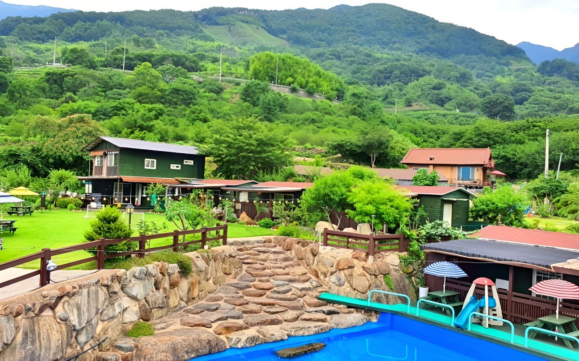 Hadong Sansuae Pension