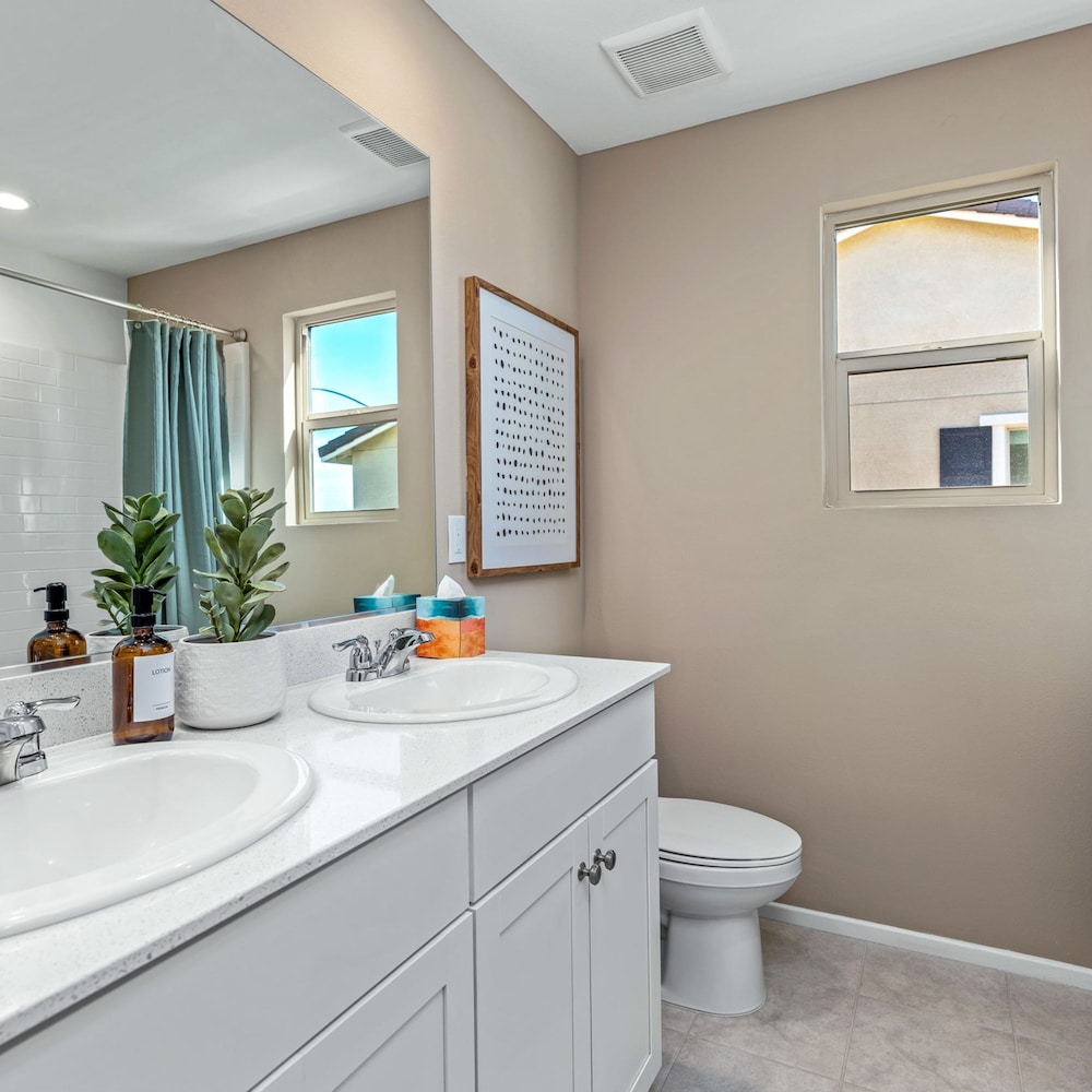5br Family Home in Coachella Valley