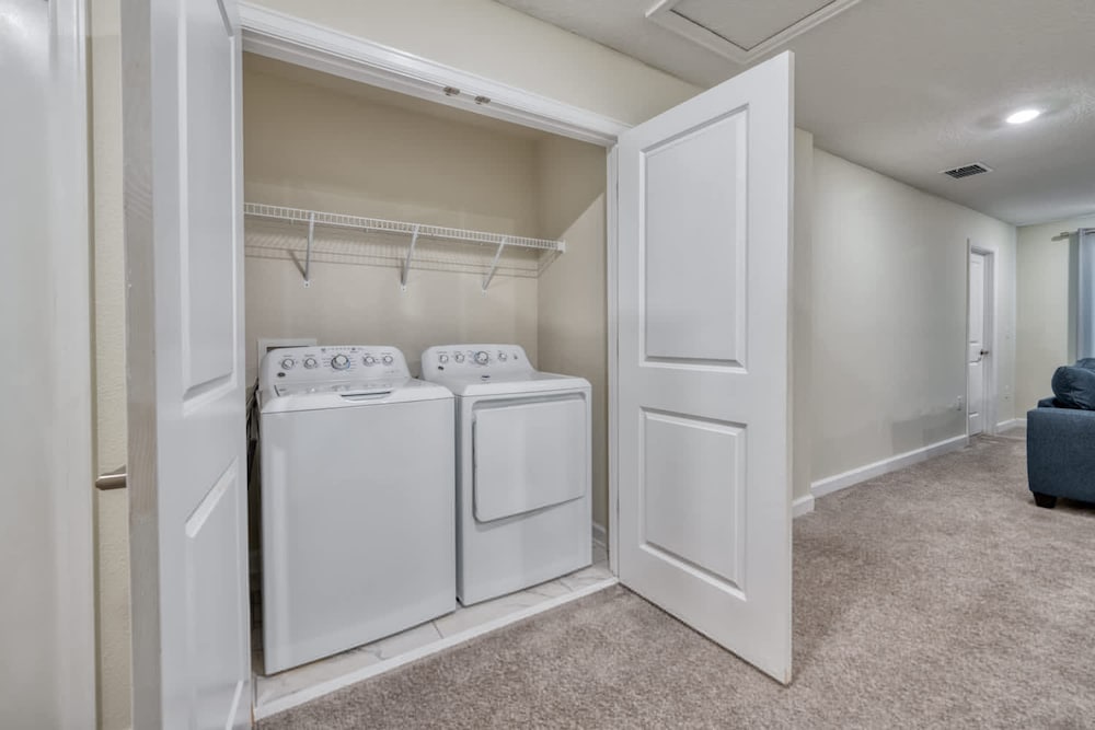Home 9 Bed Pool Best Location Storey Lake
