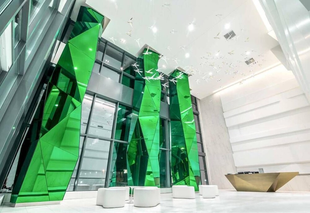 Presidential 1 Bedroom Condo across CN Tower - Image 4