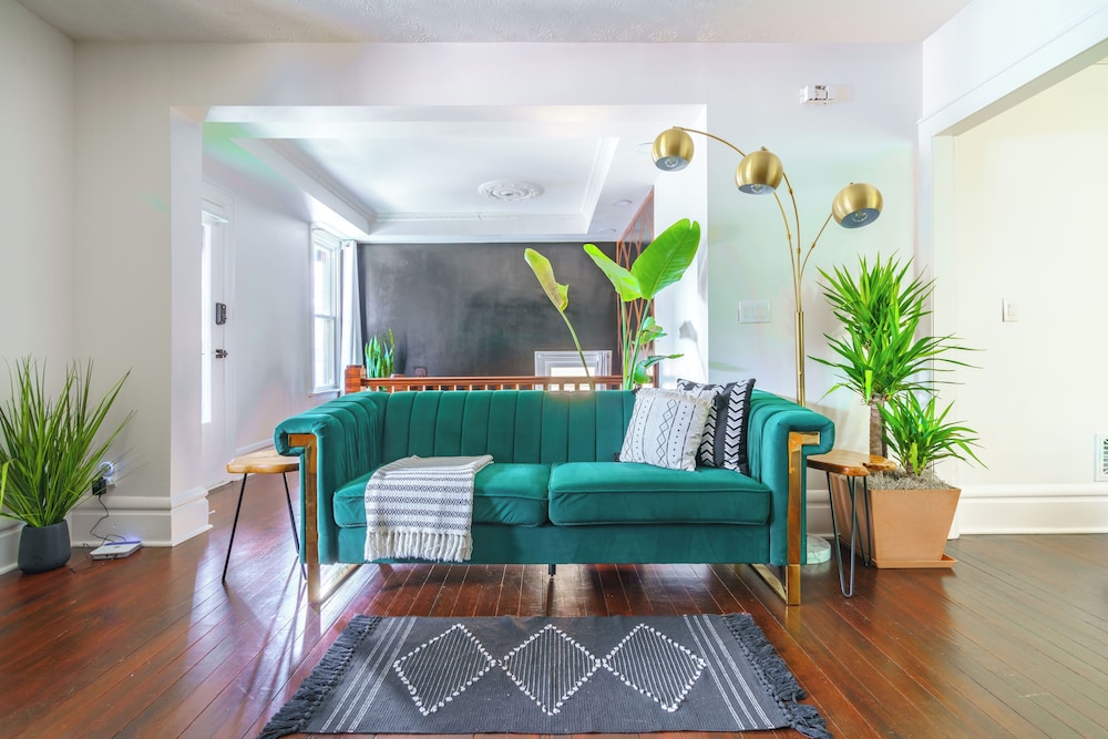 Jungle House Boutique Suites – Short North & Convention Center