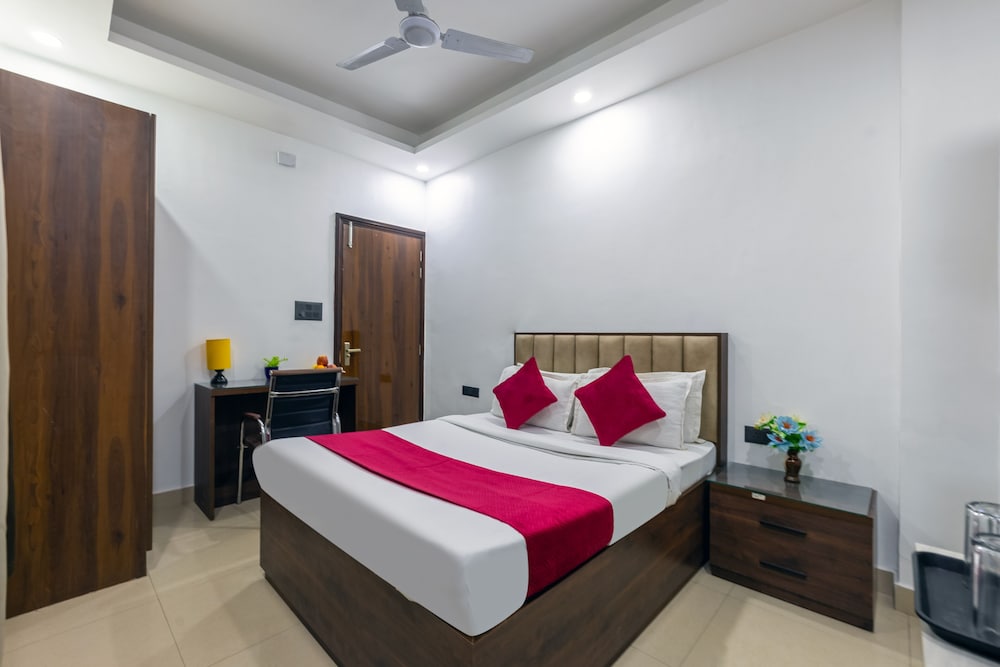Hotel Aura Grand SECTOR - 63A Noida