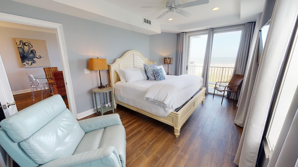 Beach House 2 by Tybee Vacation Rentals
