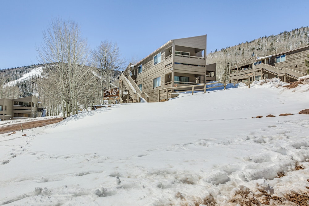 Cozy La Veta Condo: Walk to Cuchara Mountain Park!