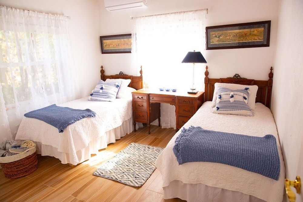 Blue Love Point 3br 3 Bedroom Home view 3