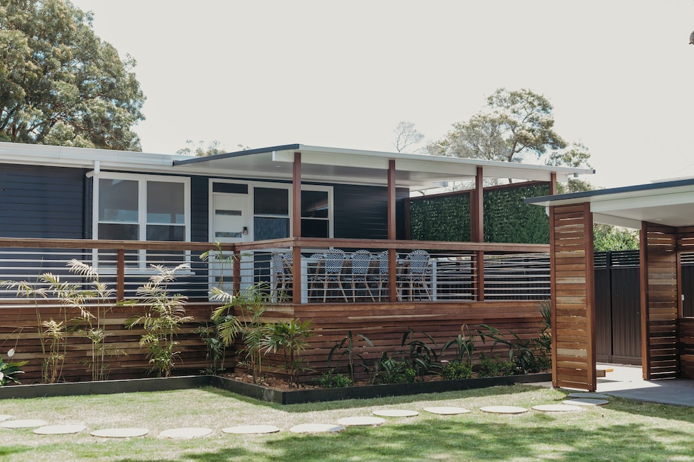 Nelson Palms Motel