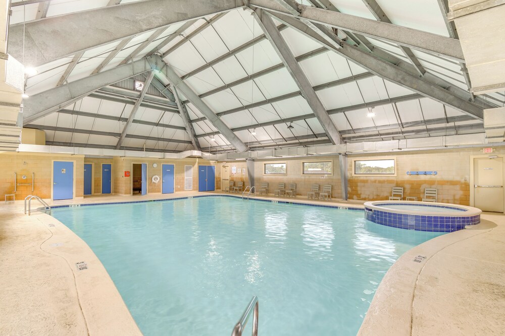 On-site Beach Access: Studio in Gulf Shores