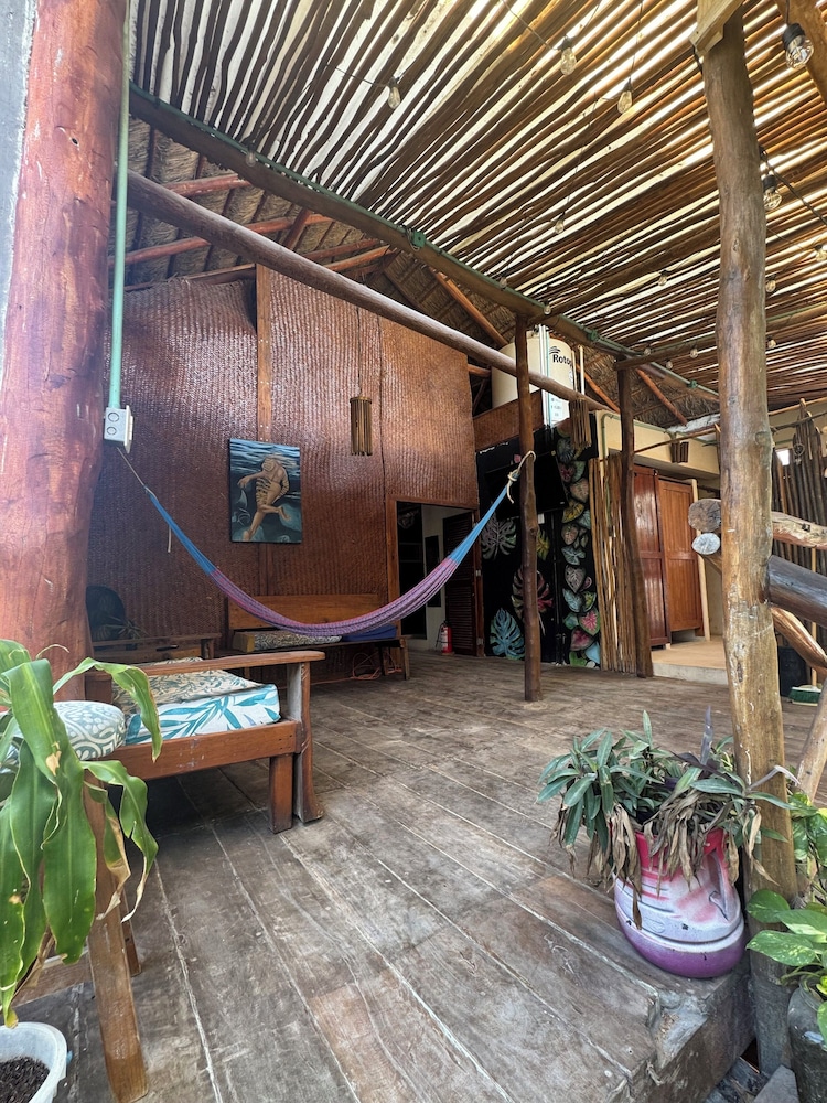 hostal casa holbox